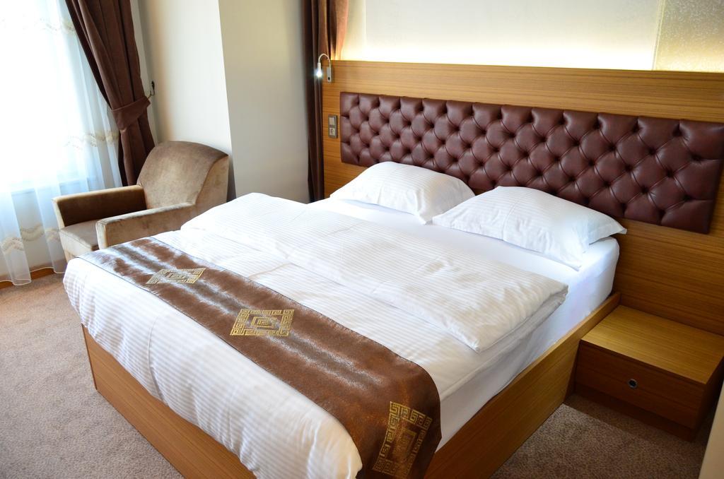 Hotel Duzce Surur Exterior foto